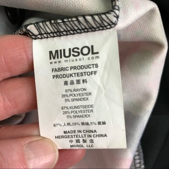 Host PICK Miusol Floral Dress size S - Picture 11 of 13